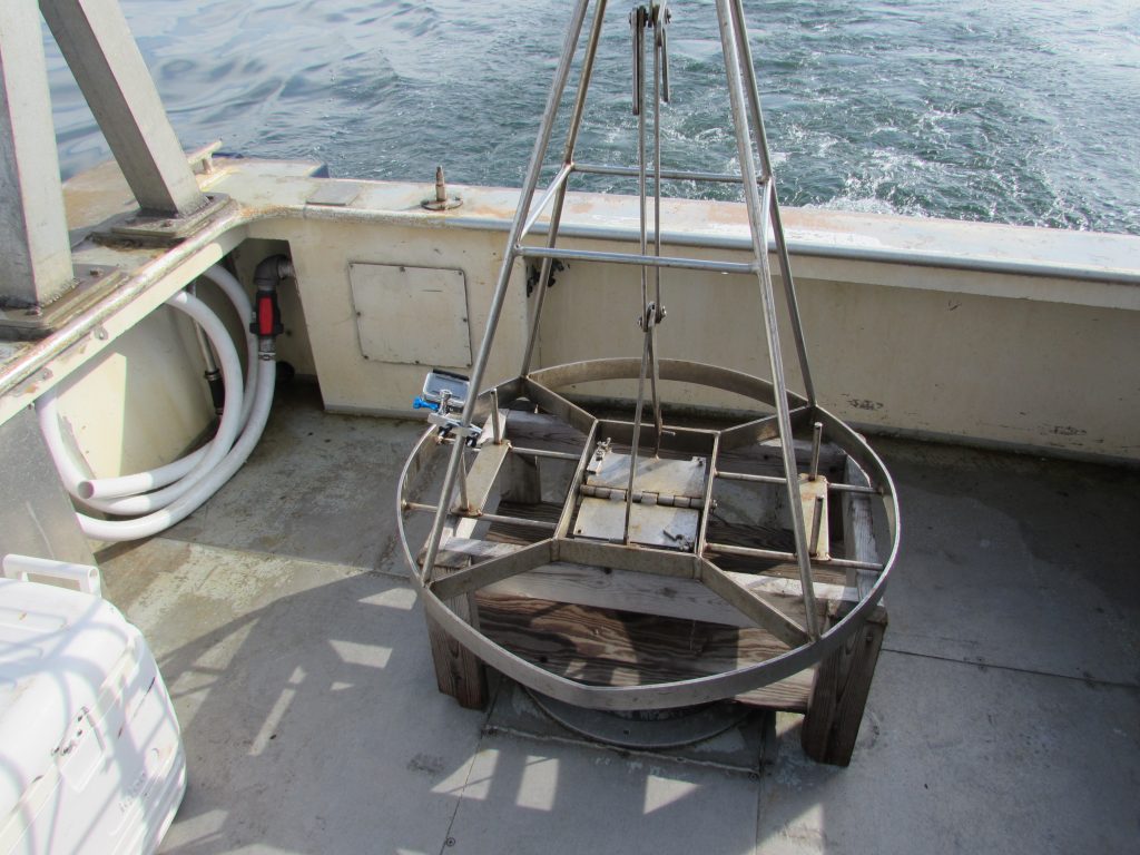 Van Veen grab with GoPro camera mounted on the frame.